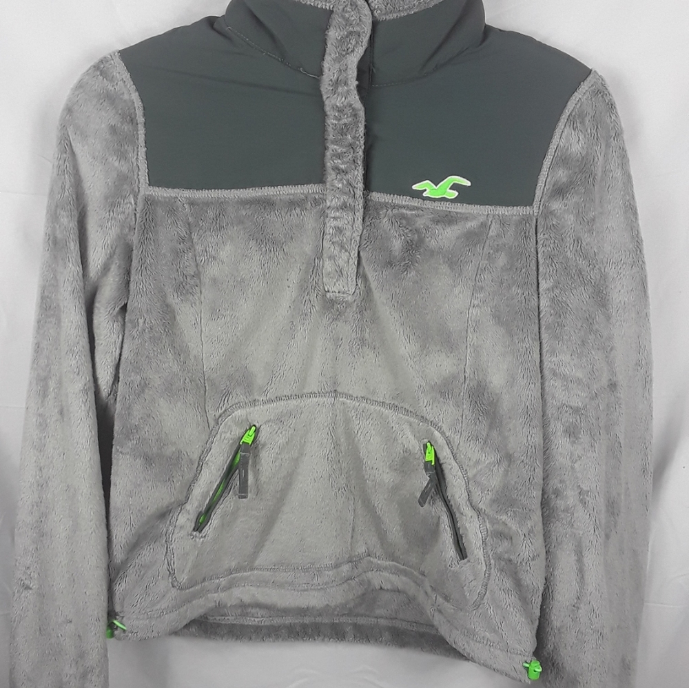 Hollister California quarter button size S